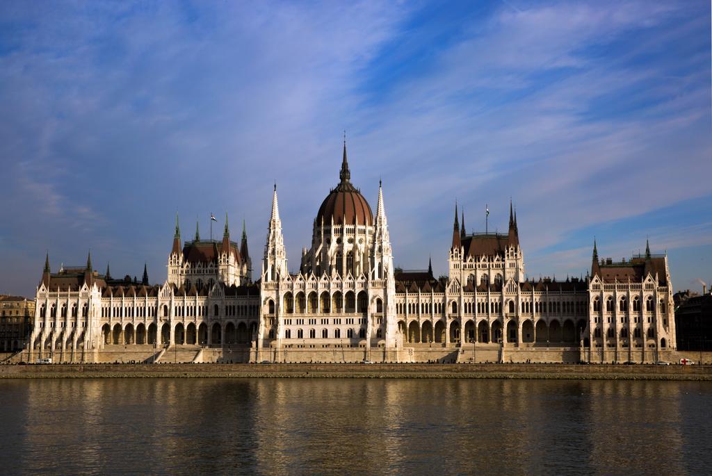 Chain Bridge Studio Apartment Budapest Eksteriør bilde