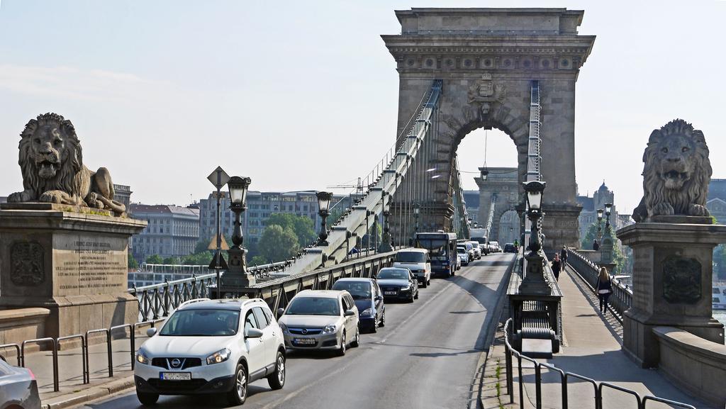 Chain Bridge Studio Apartment Budapest Eksteriør bilde